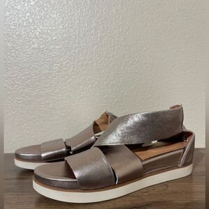 Bussola Silver and Tan Sandals